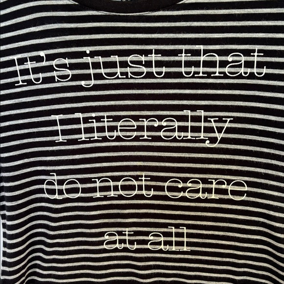 GENTLY WORN UNIQUE FOREVER 21 UNISEX BLACK & GREY STRIPPED TOP - Picture 3 of 10